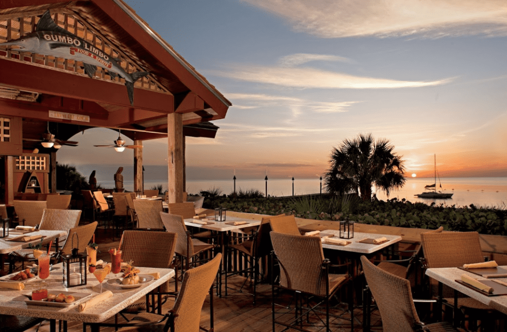Ritz-Carlton Naples: Beach Front Hotel